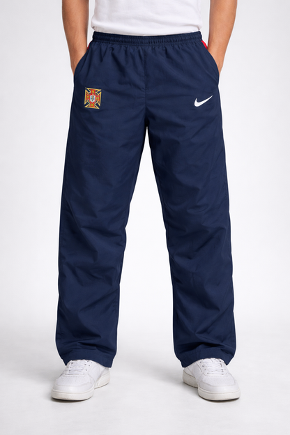 Nike Portugal Trainingshose Navy – Vintage Track Pants mit Wappen (L)